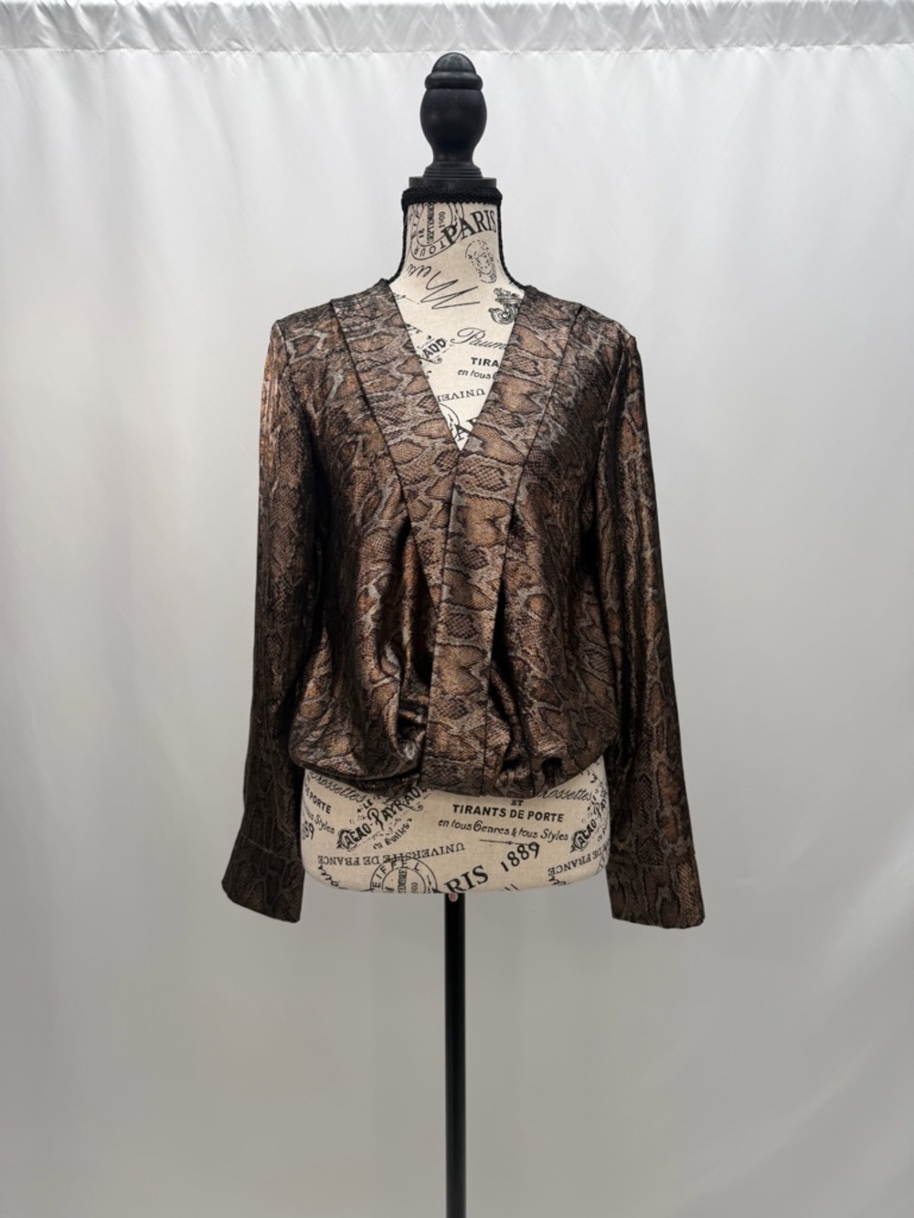 Snake-Print Brown V-Neck Long Sleeve Blouse